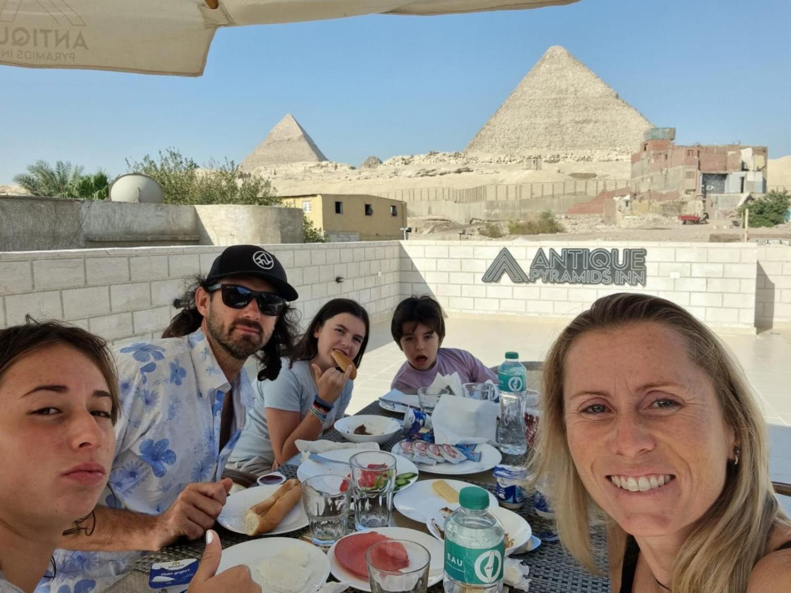 Antique Pyramids Inn Giza Exterior photo